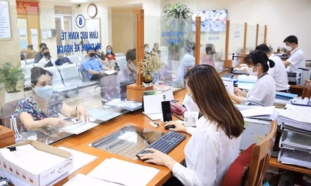 Cán bộ, công chức có thể bị buộc thôi việc nếu lãng phí gây thiệt hại trên 75 triệu đồng
