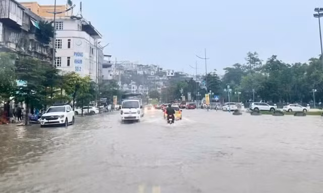 Miền Bắc đón đợt mưa rất lớn, có nơi vượt 300mm