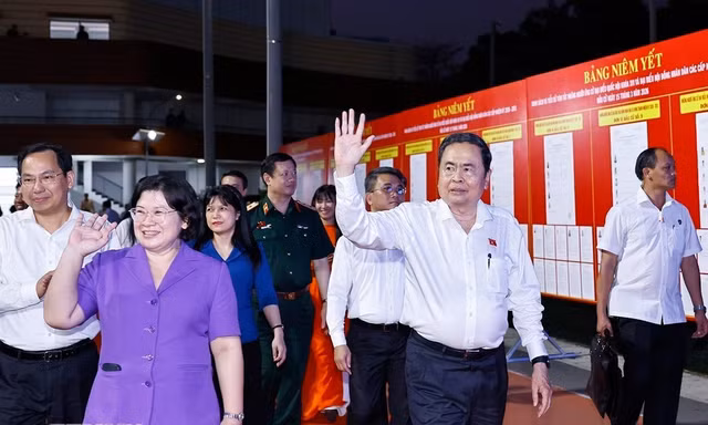 Chủ tịch Quốc hội Trần Thanh Mẫn dự Hội trại tòng quân tại TPHCM
