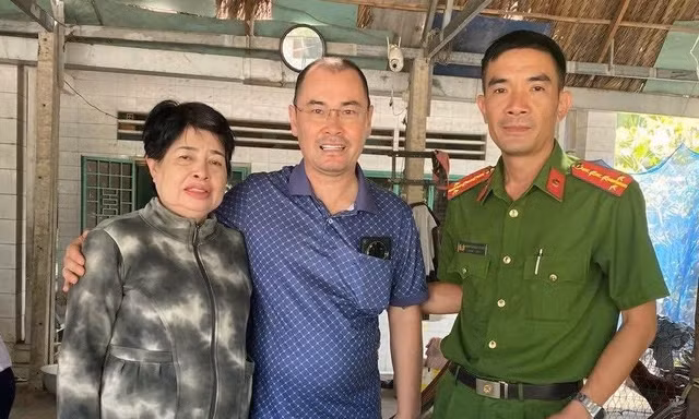 Việt Kiều Pháp gửi thư cảm ơn công an phường giúp đoàn tụ người thân