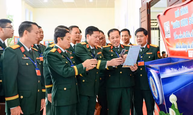 Bộ đội chủ lực đột phá vào chuyển đổi số