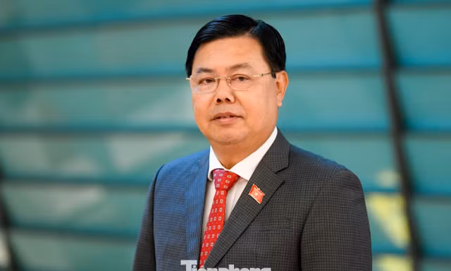 Ông Nguyễn Tiến Hải làm Bộ trưởng Bộ Nội vụ