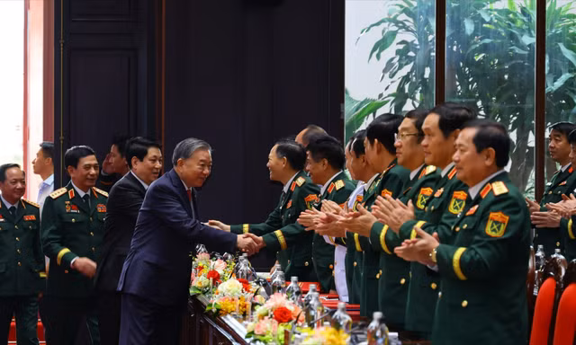 Tổng Bí thư và Chủ tịch nước dự phiên bế mạc Đại hội đại biểu Đảng bộ Quân đội lần thứ XII
