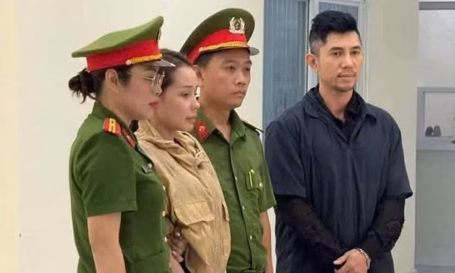 Vụ Ngân 98 bị khởi tố: Công an triệu tập ca sĩ Lương Bằng Quang