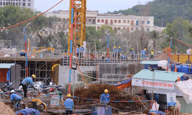 Nghịch lý nghề xây dựng: Học xong có việc làm ngay vẫn chật vật tuyển sinh