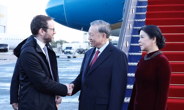 Tổng Bí thư Tô Lâm bắt đầu thăm chính thức Liên hiệp Vương quốc Anh và Bắc Ireland