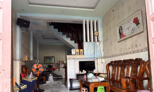 Cháy nhà lúc rạng sáng ở TPHCM, bé gái 8 tuổi tử vong
