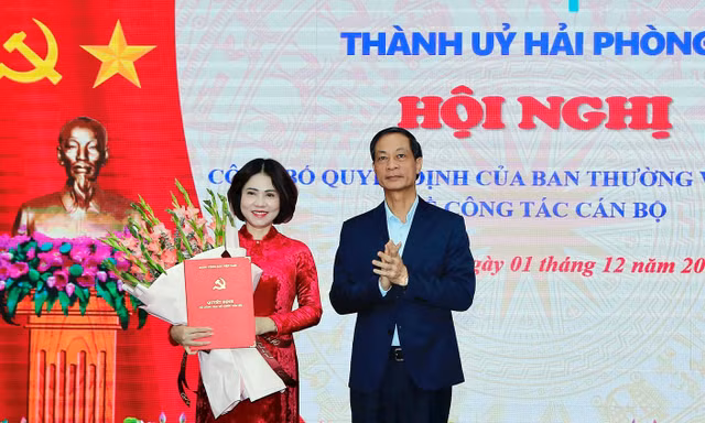 Bà Bùi Thị Hồng Vân, tân Bí thư Đảng ủy phường An Dương. 