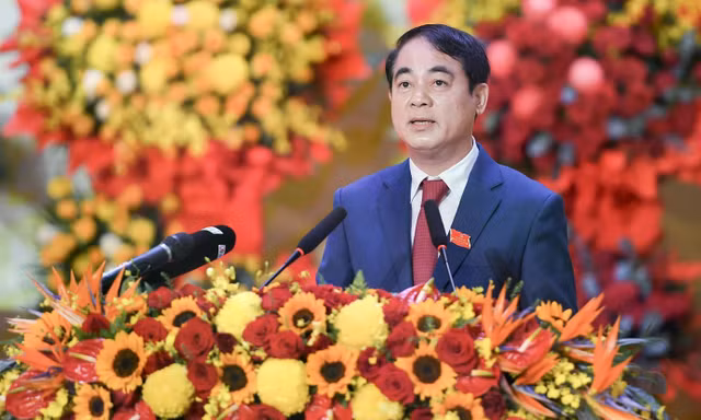 Ông Nghiêm Xuân Thành - Bí thư Tỉnh ủy Khánh Hòa phát biểu tại Đại hội.