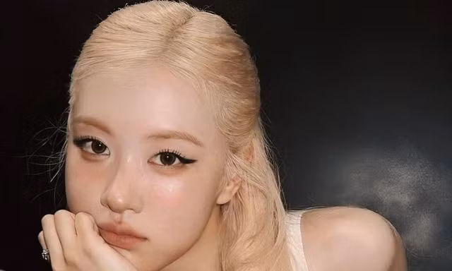 Rosé (BlackPink) làm nên lịch sử