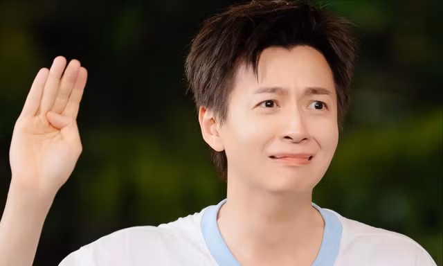 Gay cấn màn tranh đấu của 18 nghệ sĩ