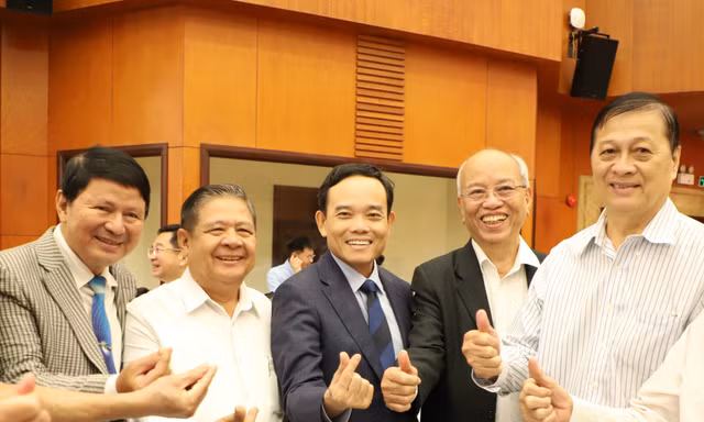 Bí thư TPHCM Trần Lưu Quang tri ân các thế hệ lãnh đạo, cán bộ thành phố