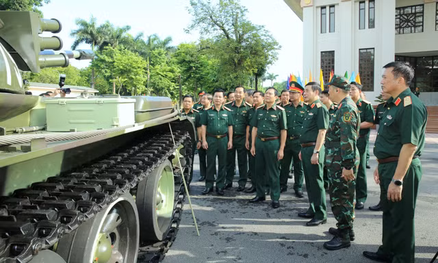 Quân đội xác định đột phá mạnh mẽ về sản xuất vũ khí hiện đại