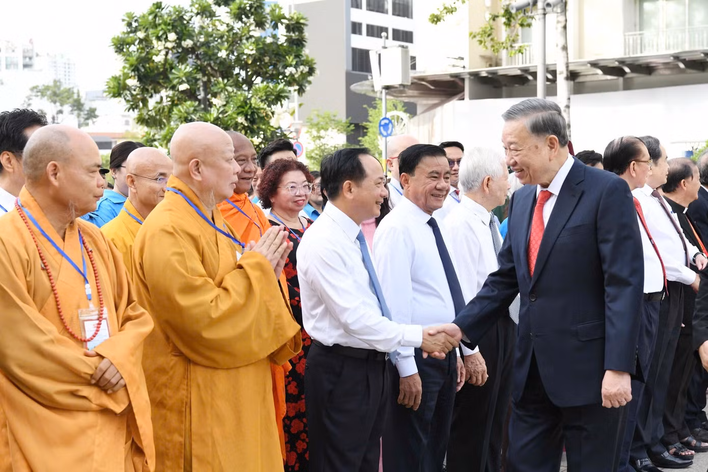 Tổng Bí thư, Chủ tịch nước Tô Lâm và lãnh đạo Đảng, Nhà nước tại Công viên Tượng đài Chủ tịch Hồ Chí Minh, phường Sài Gòn.
