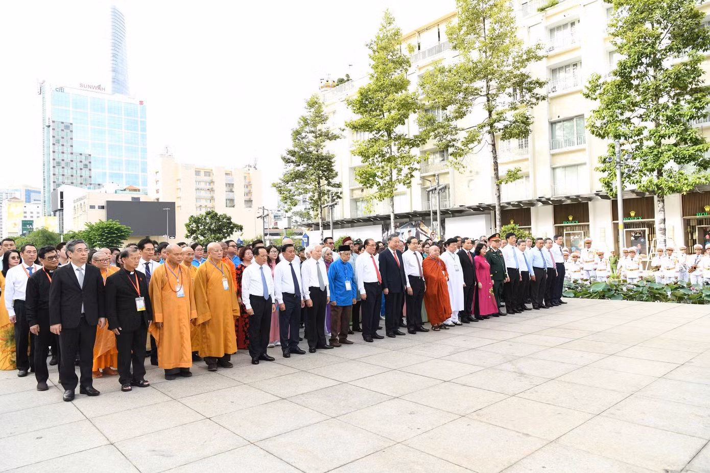 Tổng Bí thư, Chủ tịch nước Tô Lâm và lãnh đạo Đảng, Nhà nước dâng hương, dâng hoa tưởng nhớ Chủ tịch Hồ Chí Minh.