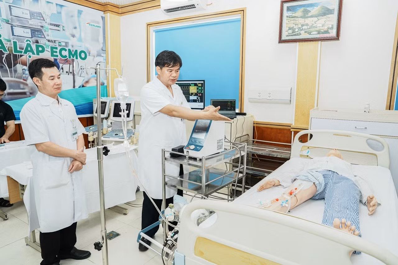 ecmo.jpg