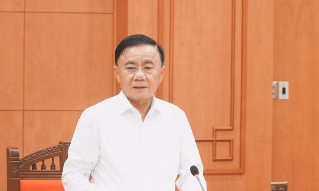 Thường trực Ban Bí thư yêu cầu cắt giảm báo cáo, văn bản, hội họp không cần thiết