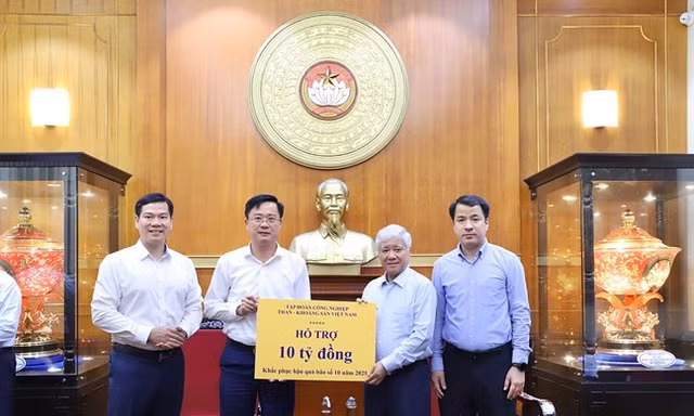 Đã tiếp nhận hơn 752 tỷ đồng ủng hộ đồng bào khắc phục hậu quả mưa lũ