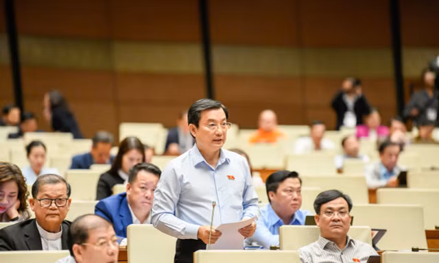 Đại biểu Quốc hội cảnh báo 'các nền tảng xuyên biên giới đang nắm quyền lực thao túng nhận thức xã hội'