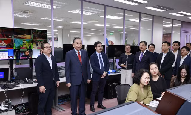 Tổng Bí thư Tô Lâm thăm, chúc Tết cán bộ, phóng viên VTV, VOV