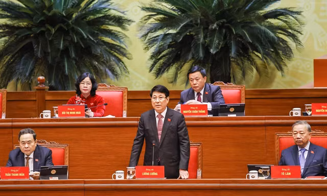 Đại hội XIV tổ chức thảo luận tại hội trường về các Văn kiện Đại hội