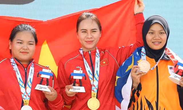 'Trái tim nhỏ nhưng niềm tin và lòng yêu nước không nhỏ'