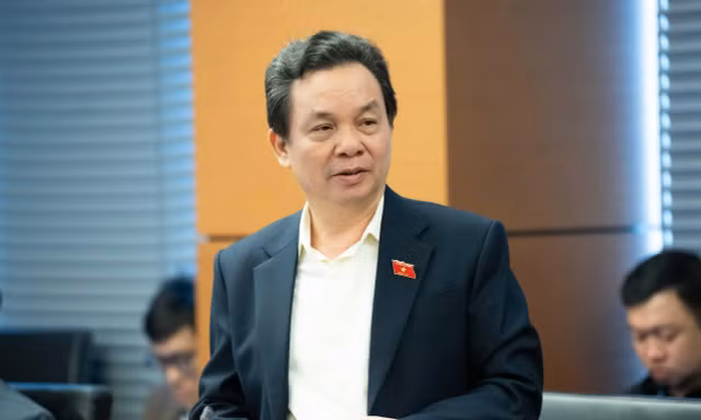 Đại biểu Quốc hội: 'Bộ GD&ĐT không nên viết một bộ sách giáo khoa rồi cung cấp cho tất cả'