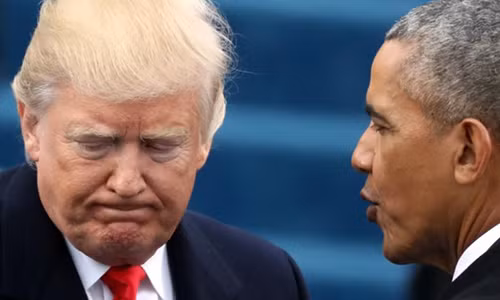 Tổng thống Mỹ Donald Trump (trái) cáo buộc người tiền nhiệm Barack Obama nghe lén. Ảnh: Reuters