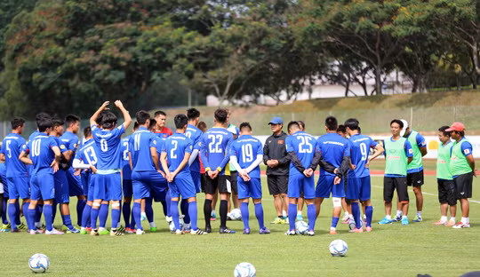 U22 Việt Nam: Hữu Thắng 'mài' kiếm sắc