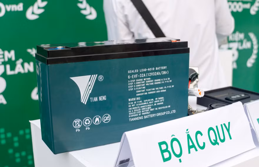 Vì sao ắc quy axit-chì vẫn được sử dụng trên xe máy điện