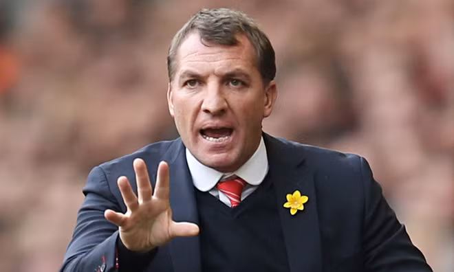 Liverpool thông qua kế hoạch gia hạn với Rodgers.
