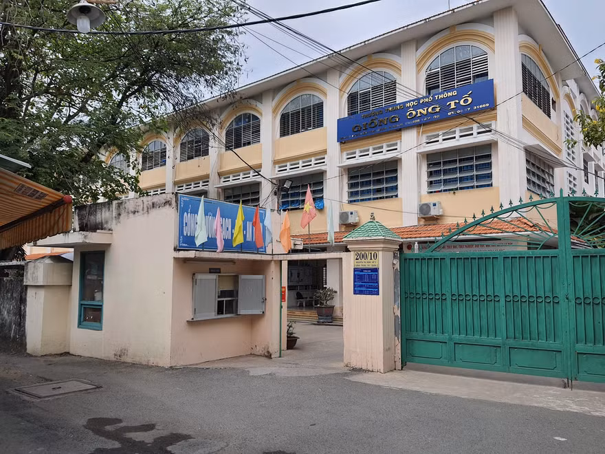 Trường THPT Giồng Ông Tố, quận 2, TPHCM nơi xảy ra sự việc