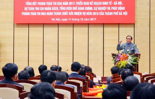 Bí thư Thành uỷ Hoàng Trung Hải yêu cầu các cán bộ phải rà soát, giảm bớt họp để phục vụ người dân Thủ đô tốt hơn - ảnh: Hà Nội mới