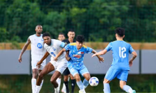 Đội tuyển Việt Nam thúc thủ 0-4 trước dàn ngoại binh của Thép Xanh Nam Định