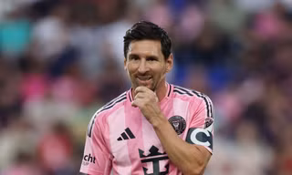 Lionel Messi đối diện nguy cơ treo giò vì... từ chối hội ngộ Sergio Ramos