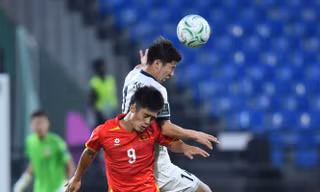 CĐV Kyrgyzstan khen chiến thuật của HLV Kim Sang-sik