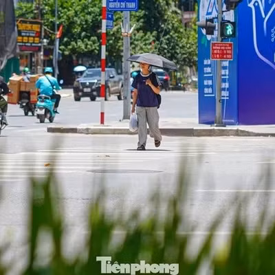 NÓNG 24/6: Chuyên gia lý giải nguyên nhân oi bức, ngột ngạt kéo dài cả ngày ở miền Bắc