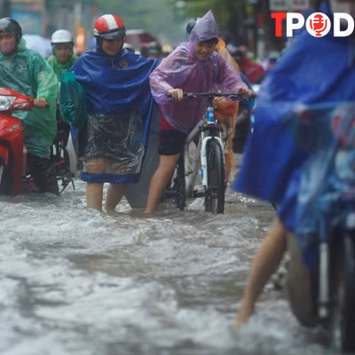 NÓNG 6/10: 'Hà Nội mưa to gây ngập lụt, học sinh phải đi học', ngành Khí tượng thủy văn nói gì?