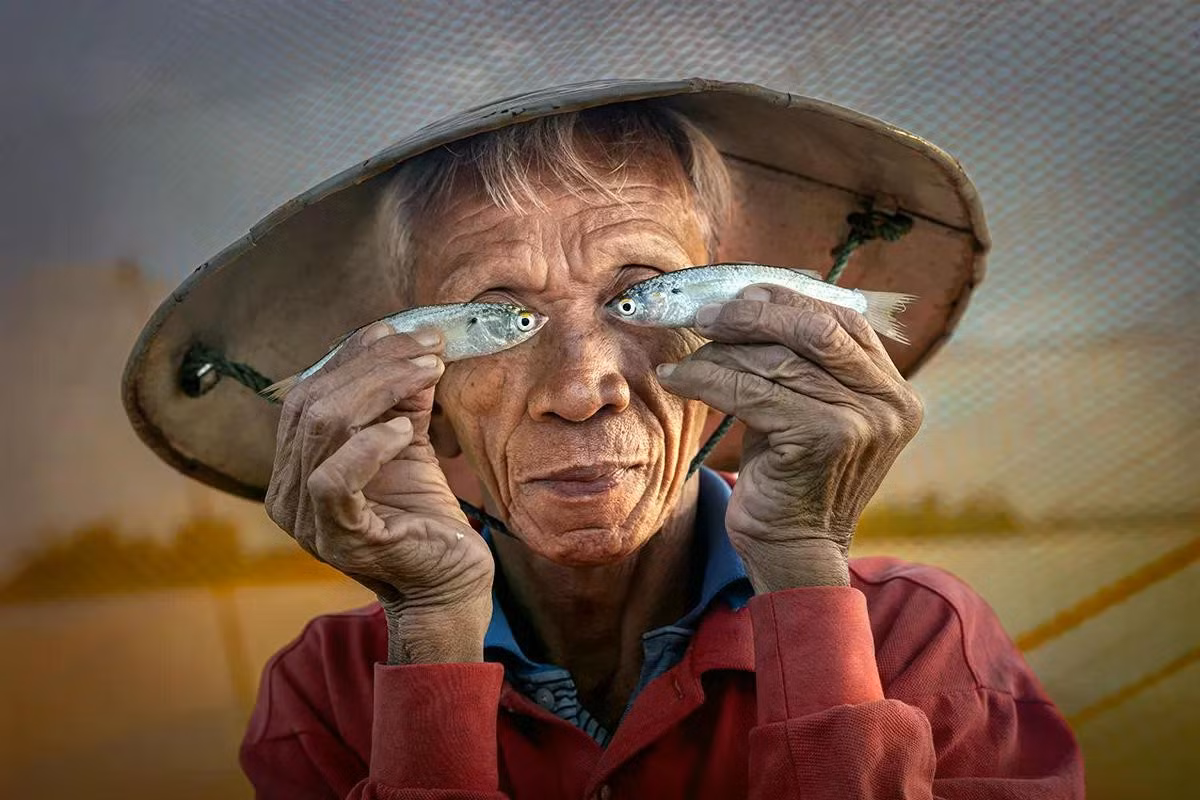 overall-winner-fish-eyes-sophia-spurginjpg.jpg