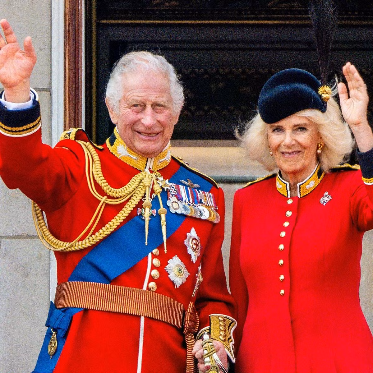 carlos-camilla-trooping-colour-rpiodifpjfbkuh5hmdmiwyl-1200x1200mujer-hoy.jpg