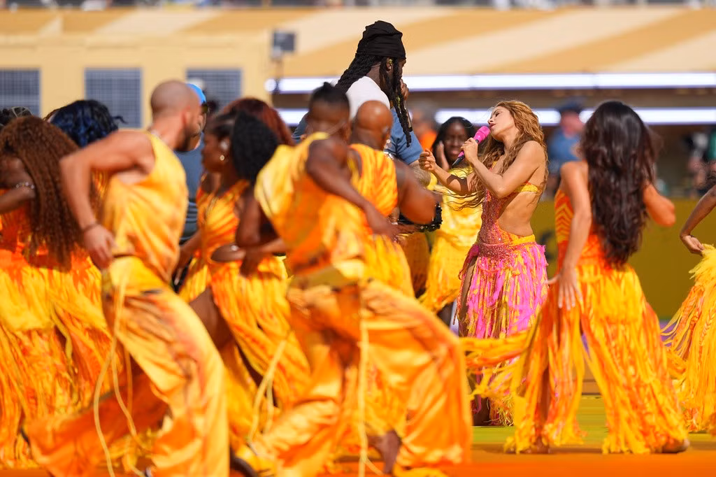 shakira-2-00283449475120891382347.jpg
