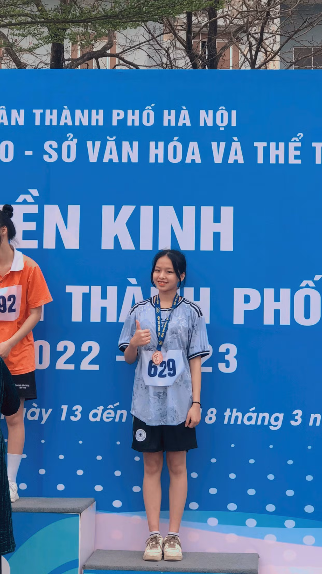 huy-chuong-dong-noi-dung-dien-kinh-hoi-thi-the-duc-the-thao-cap-thanh-pho-nam-hoc-2022-2023.jpg