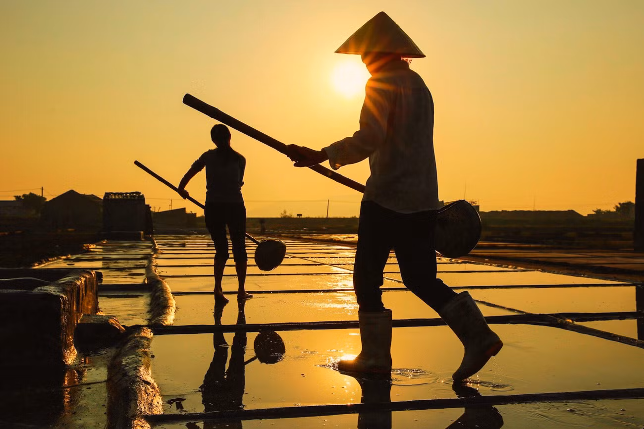 “Lòng đỏ trứng gà” toả nắng xuyên qua lớp sương sớm, báo hiệu một ngày mới.