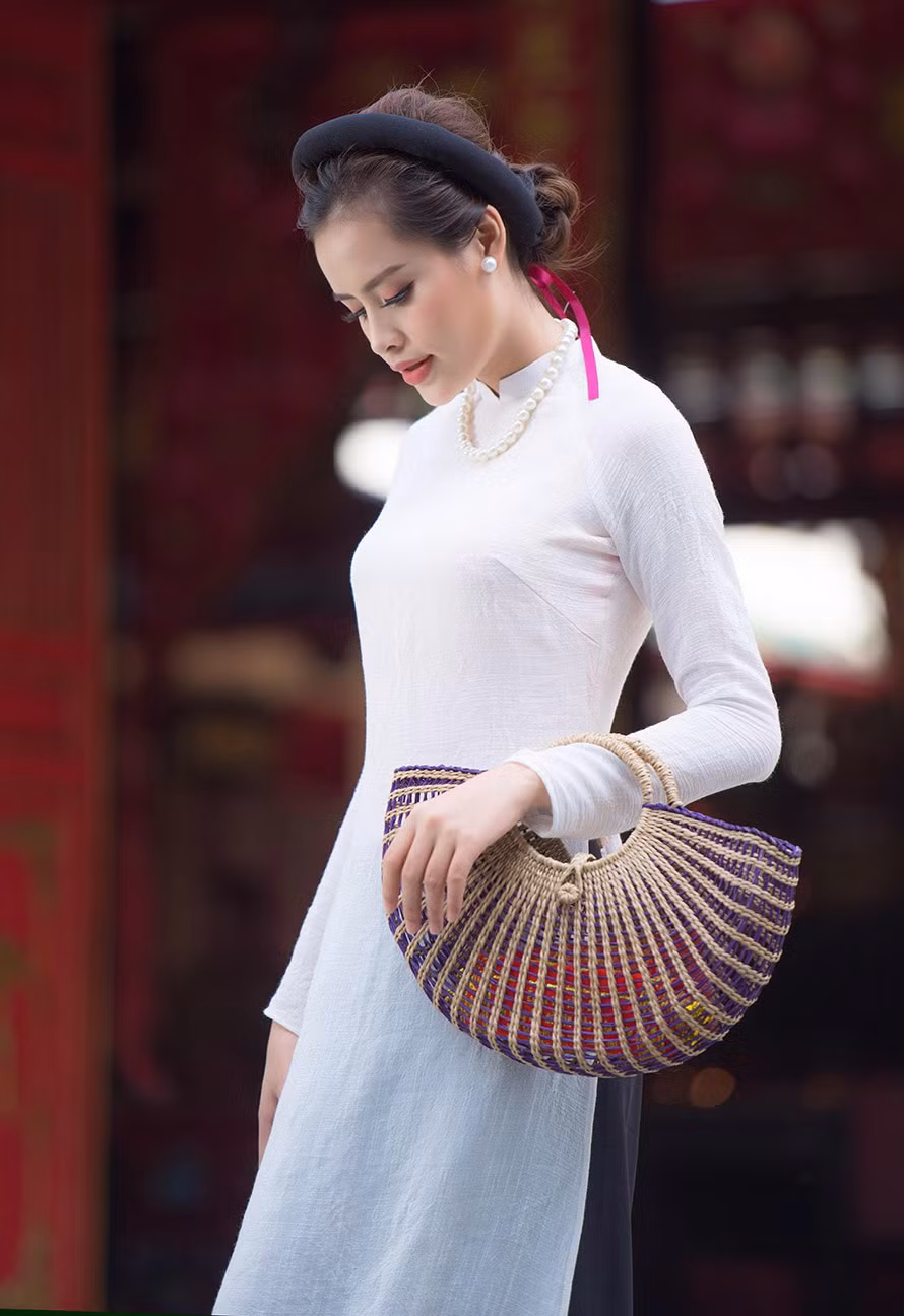 Nữ sinh Sài thành dịu dàng với áo dài khăn vấn ảnh 3