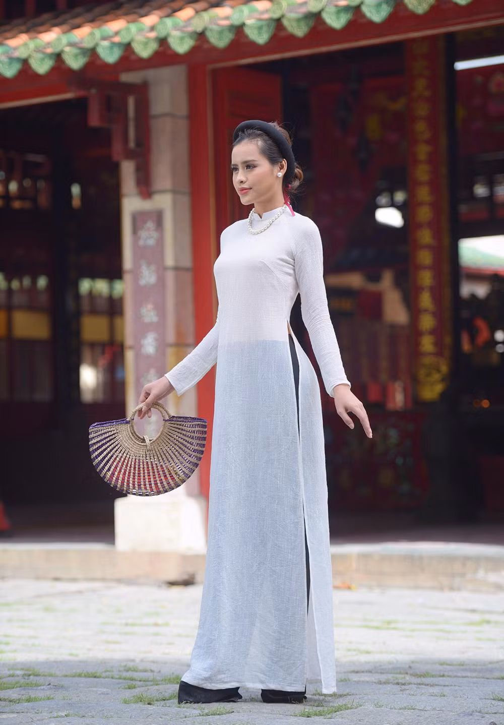 Nữ sinh Sài thành dịu dàng với áo dài khăn vấn ảnh 10