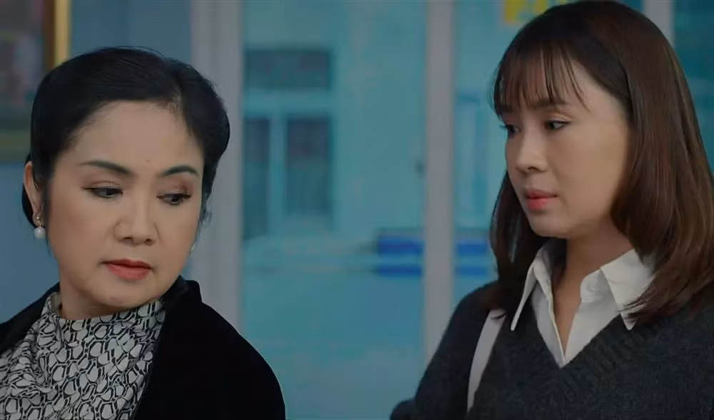 NSND Thu Hà khen ngợi diễn xuất của Hồng Diễm, Quang Sự.