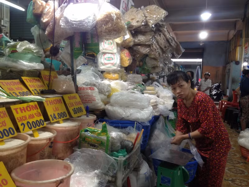 Hoa quả ở Sài Gòn tăng giá mạnh ngày rằm tháng Giêng ảnh 6