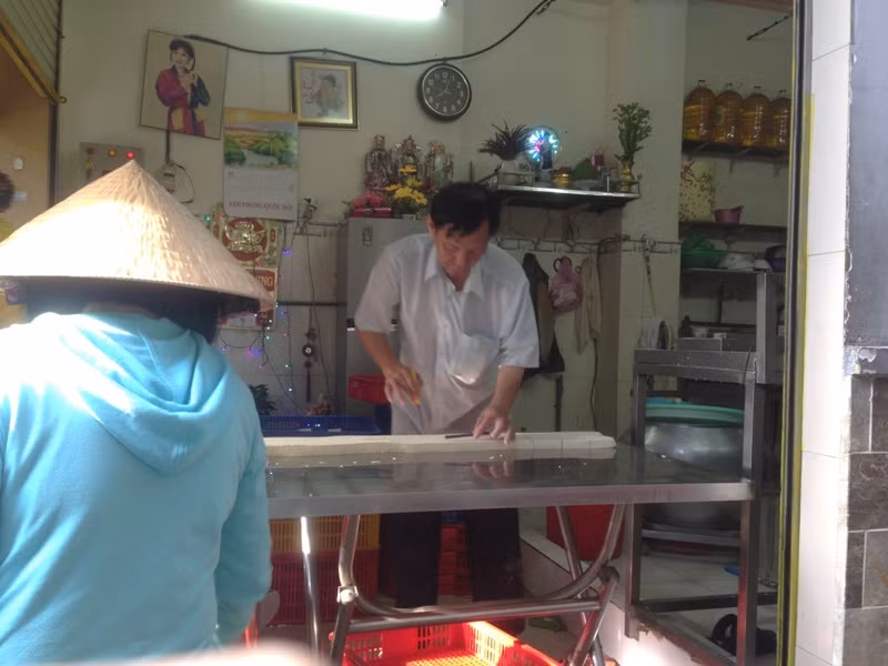 Hoa quả ở Sài Gòn tăng giá mạnh ngày rằm tháng Giêng ảnh 3
