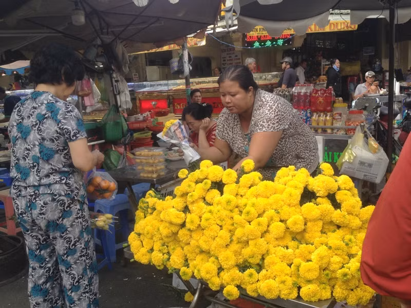 Hoa quả ở Sài Gòn tăng giá mạnh ngày rằm tháng Giêng ảnh 19