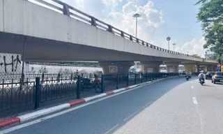 Đã di dời 3 trên 4 bãi xe ra khỏi gầm cầu tại Hà Nội